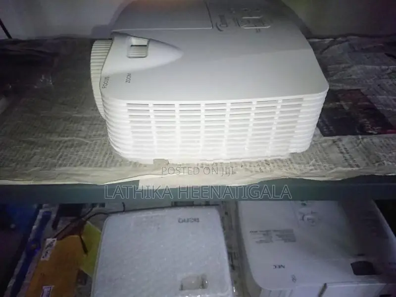 Projector OPTOMA EX632 Lumens 3500