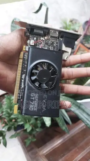 E VGA NVIDIA GeForce GT 730