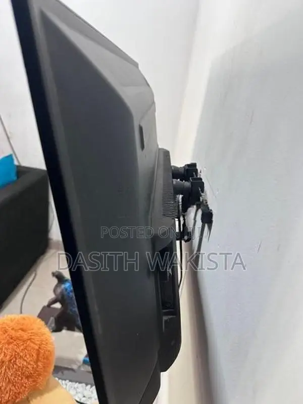 Skyworth 32inch LED Tv
