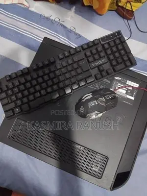 Desktop Pc with Gaming Mouse