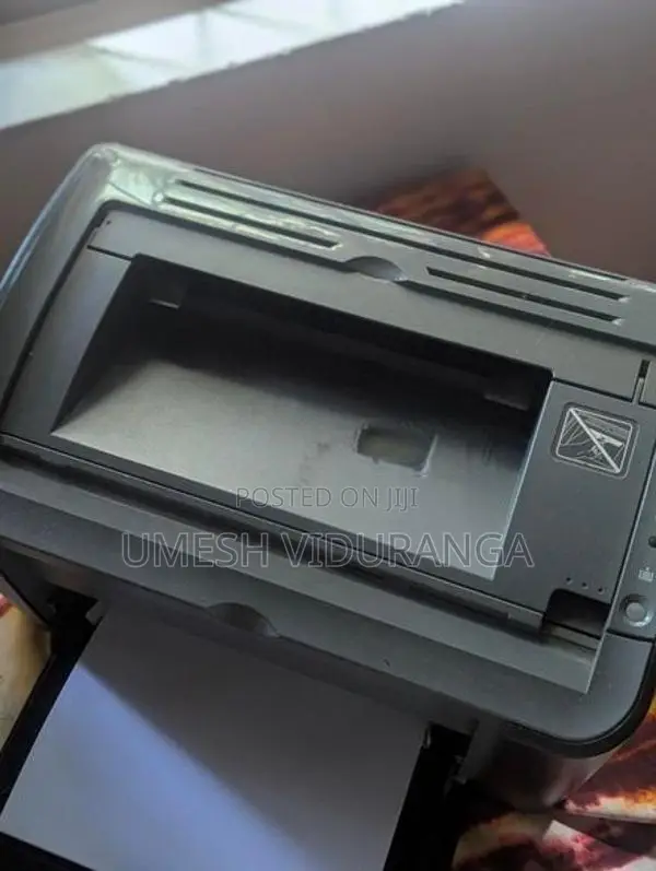 Canon i- SENSYS LBP2900 series (L11121E)
