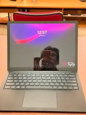 Microsoft surface Laptop 5
