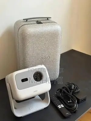 JMGO N1S Triple Laser projector
