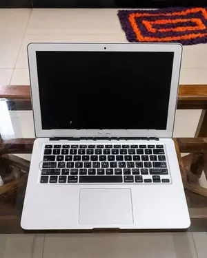 Apple MacBook Air Core i5 2015