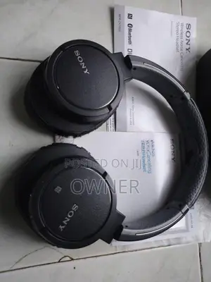Sony Bluetooth /Noise Cancelling Headphones