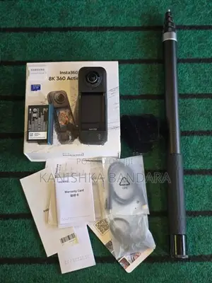 Insta360 X5