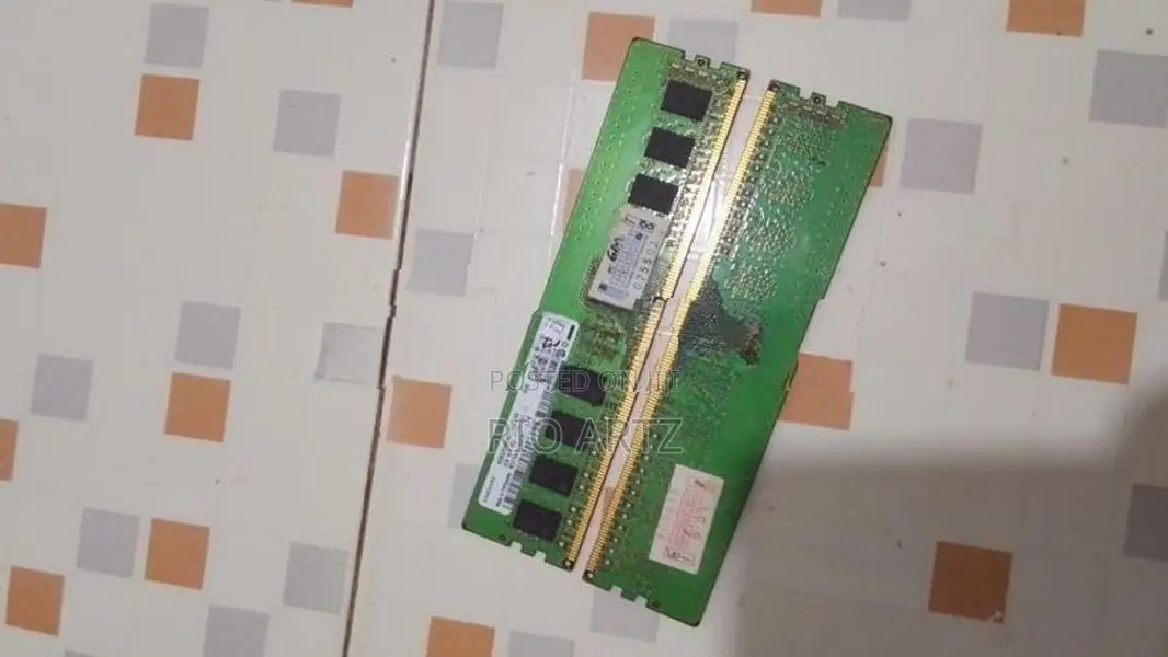 DDR4 4GB RAM Card