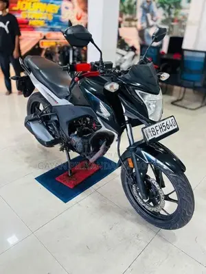 Honda Hornet 2016