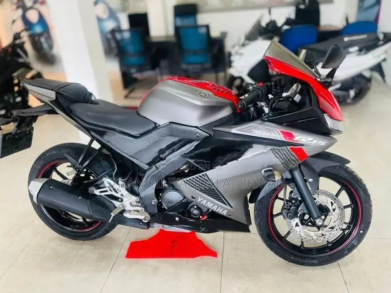 Yamaha R15 2019