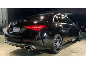 Mercedes Benz C200 LUXURY 2025