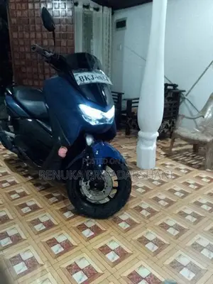Yamaha XSR125 2025