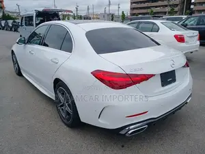 Mercedes Benz C200 AMGLine premium plus 2025
