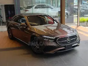 Mercedes Benz E200 Premium Plus 2024
