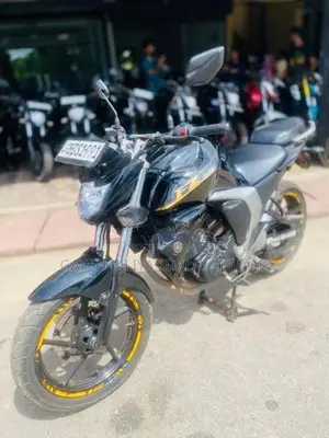 Yamaha FZ 2015