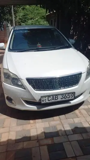 Toyota Premio 2013