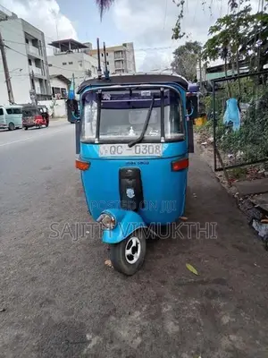 Bajaj RE 2005