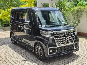 Suzuki Spacia Custom XT 2023