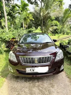 Toyota Premio 2013