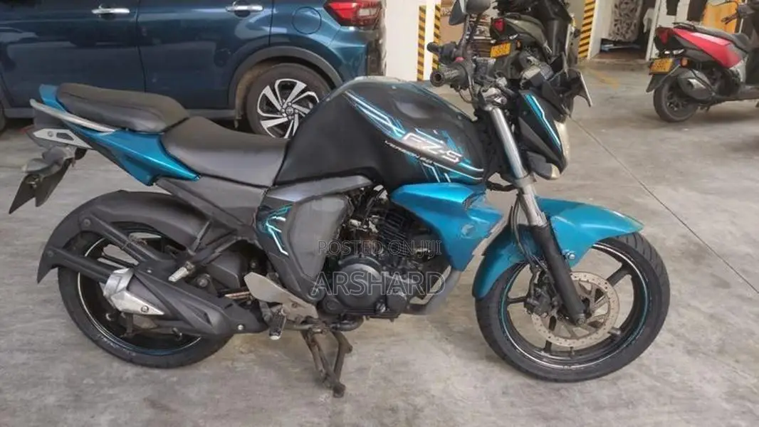 Yamaha FZ S 2015