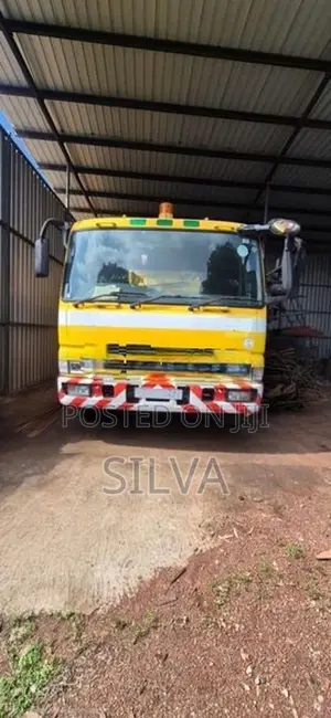 Mitsubishi Fuso Super Great 2001