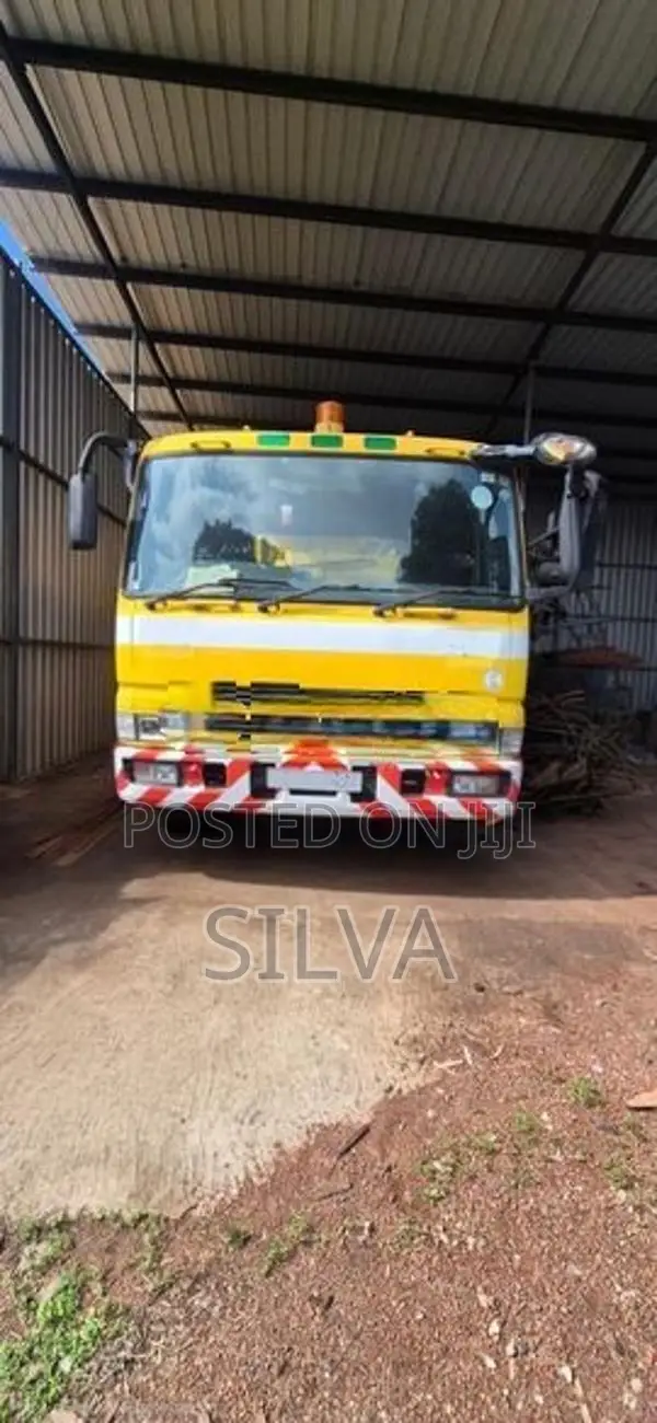 Mitsubishi Fuso Super Great 2001