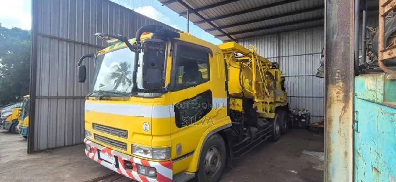 Mitsubishi Fuso Super Great 2001