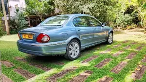 Jaguar X-Type 2003