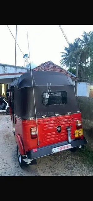 Bajaj RE 2005