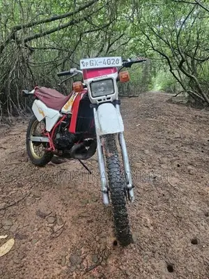 Yamaha DT 87 modle 2002