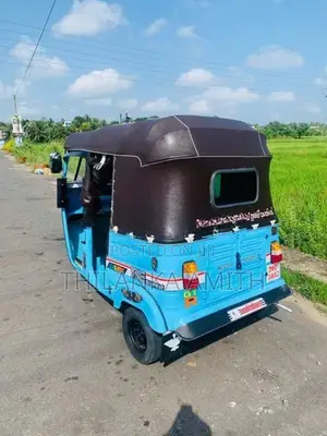 Bajaj RE 1995