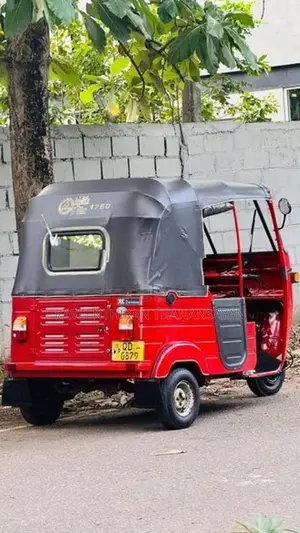 Bajaj RE 2006