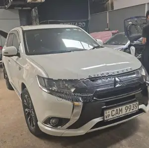 Mitsubishi Outlander 2015