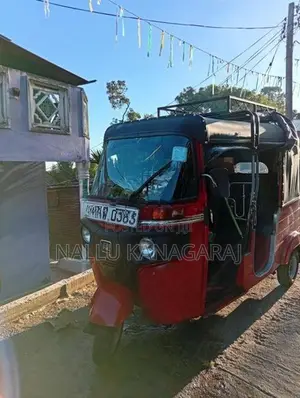 Bajaj RE 2015