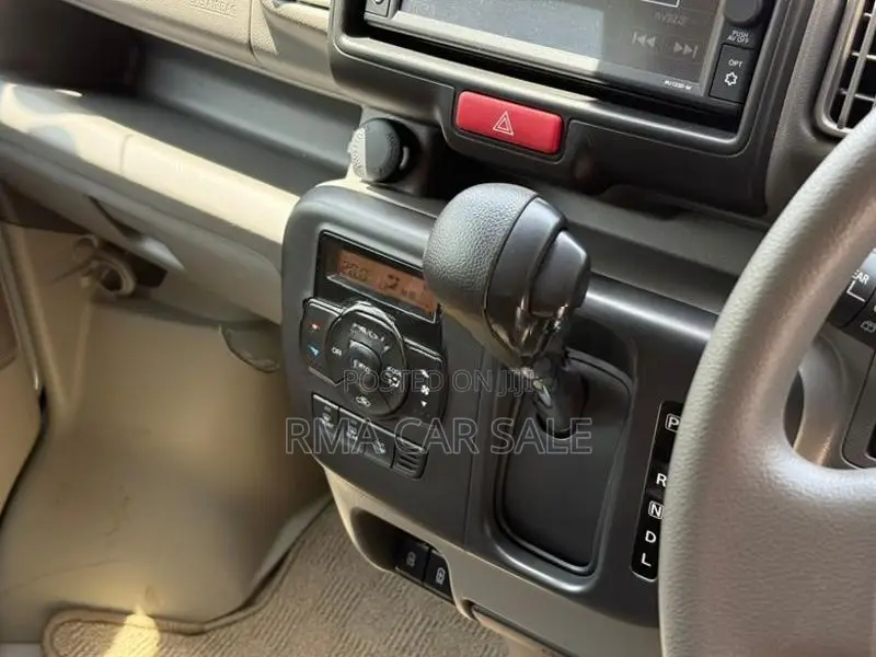 Nissan Clipper 2024