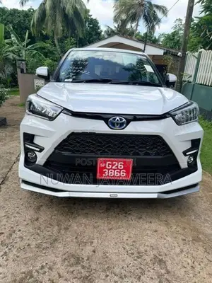 Toyota Raize Z Hybrid 2025