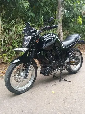 Yamaha FZS V1 2012