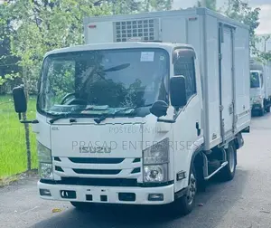 Isuzu Elf 10.5" 2019