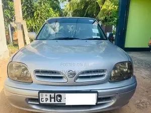 Nissan March 2000