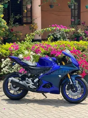 Yamaha R15 2025