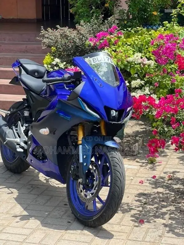 Yamaha R15 2025