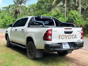 Toyota Hilux 2023