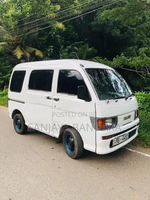 Daihatsu Hijet H100 2004