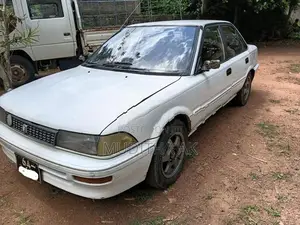 Toyota Corolla 1990