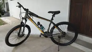 Montra Rock 2.1 - Mountain Bicycle