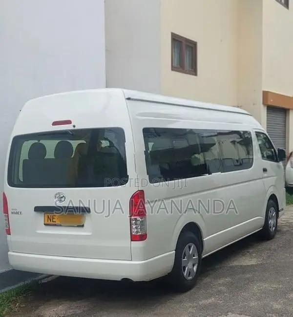 Toyota Hiace 2025