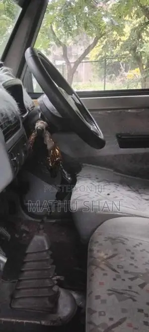 Mahindra Bolero 2007