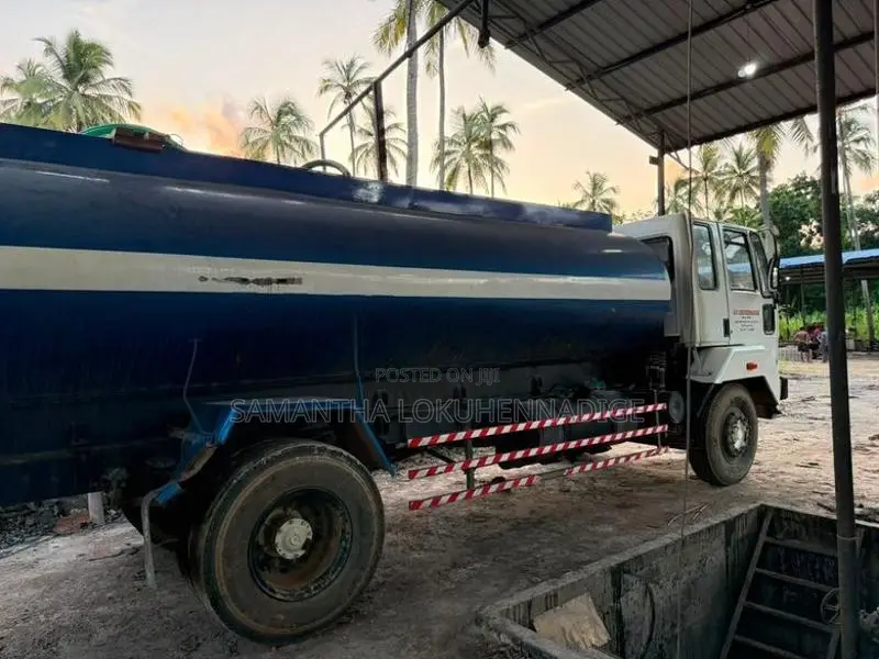 Ashok Leyland Tusker 2014