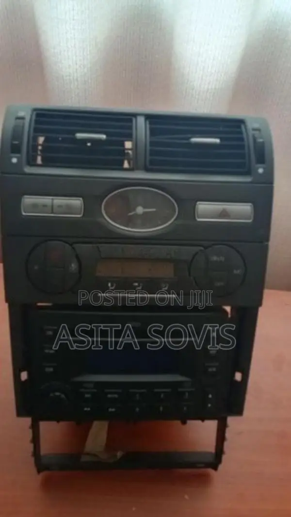 Ford Mondeo Dashboard Panel