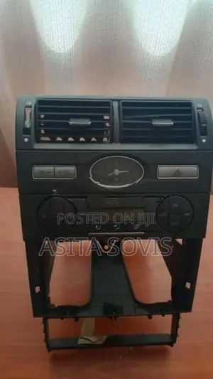 Ford Mondeo Dashboard Panel