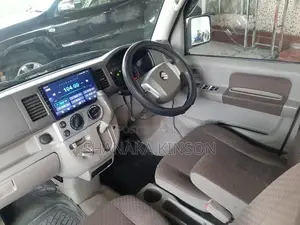Suzuki Every 2011
